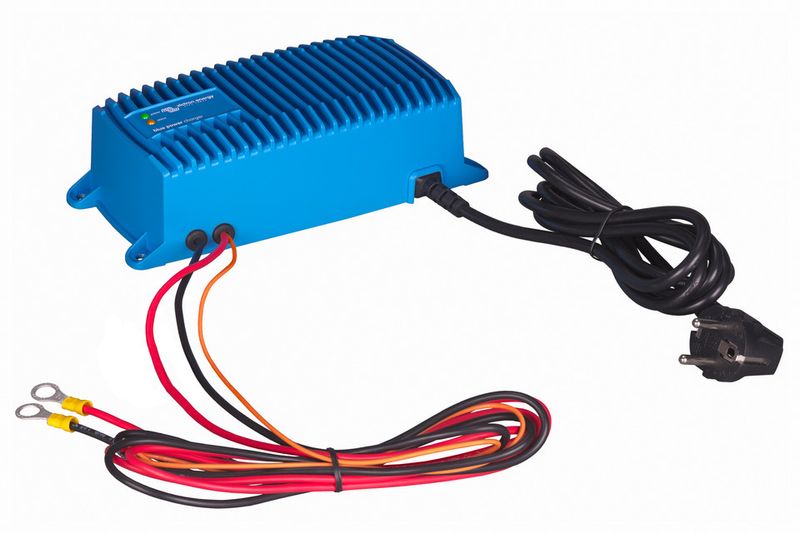 VICTRON Blue Smart IP67  24V 8A m/Bluetooth