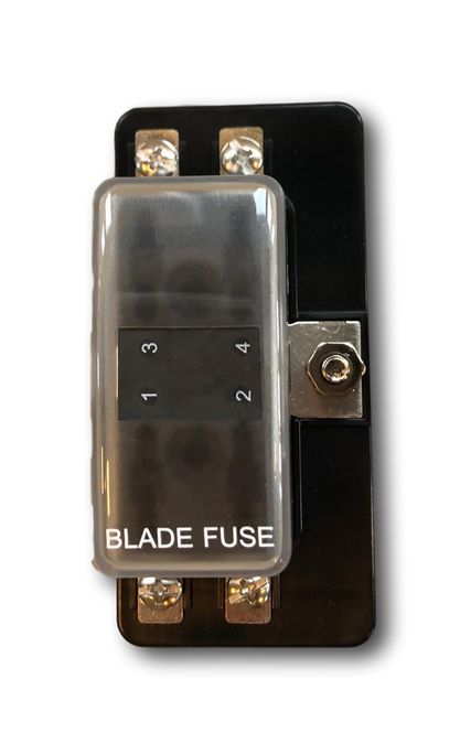 Hovedbilde Sikringsholder 1-inn og 4-ut, maks 32V 150A